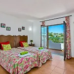 Вилла Casa Do Laguinho By *