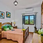 Casa Do Laguinho By Αλμπουφέιρα